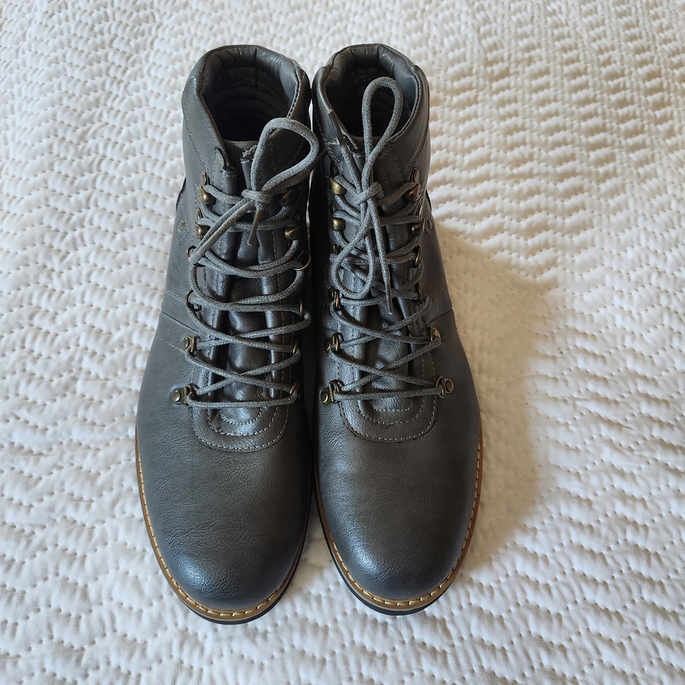 J75 By Dump Boots Men's Size 12